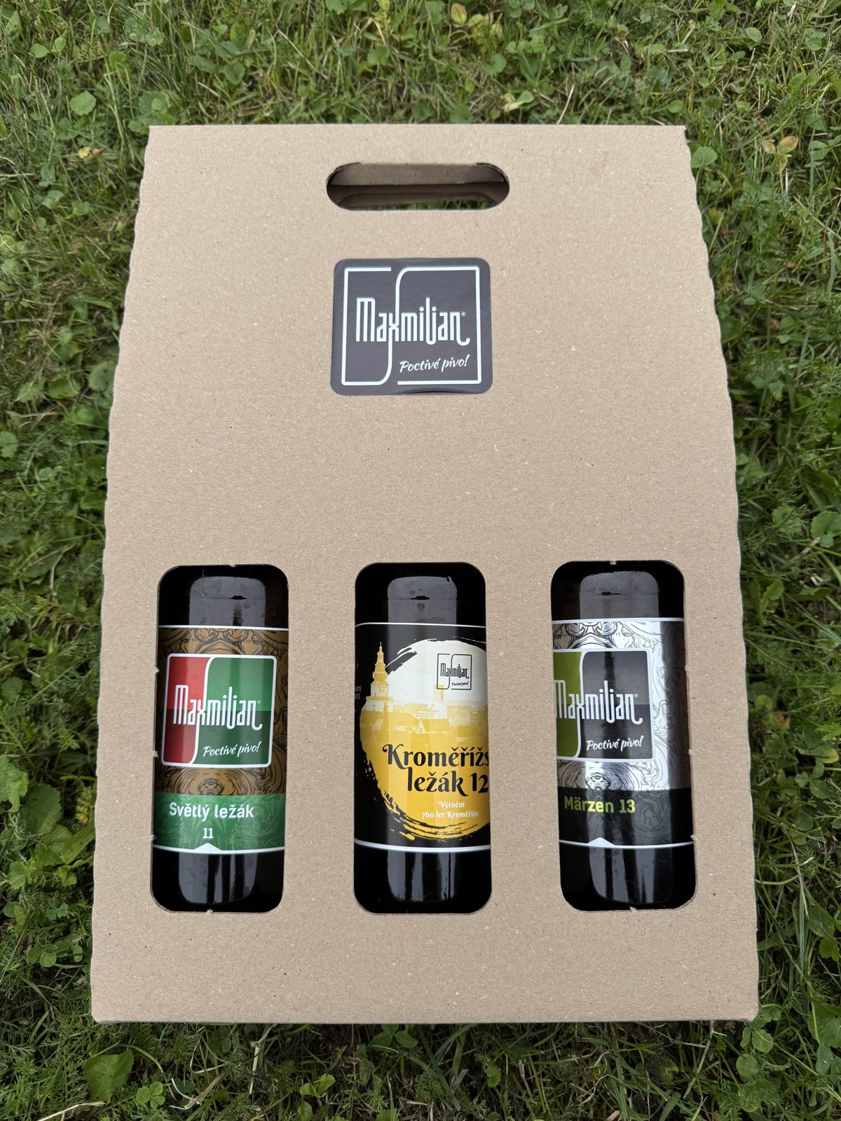 Vzorky z pivovaru Maxmilián v Kroměříži, poctivé pivo jako ideální suvenýr z cesty.